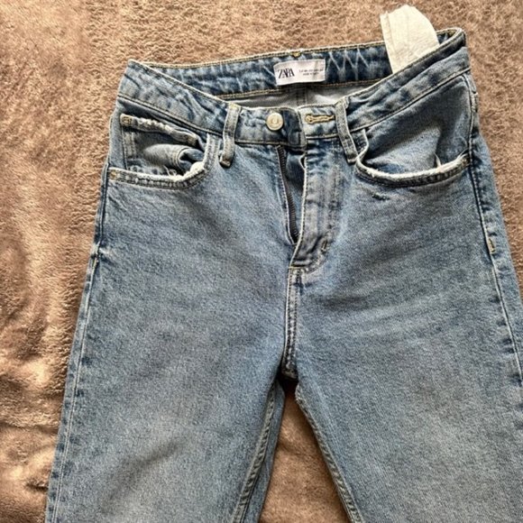 Zara Jeans Size 2 - Picture 4 of 5
